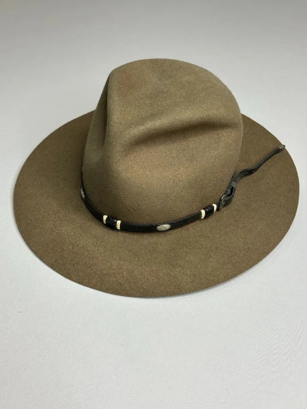 De Luxe Quality aussie outback